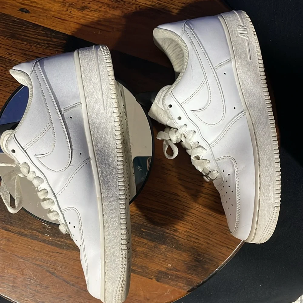 Nike White Air Force 1 - Picture 6 of 8